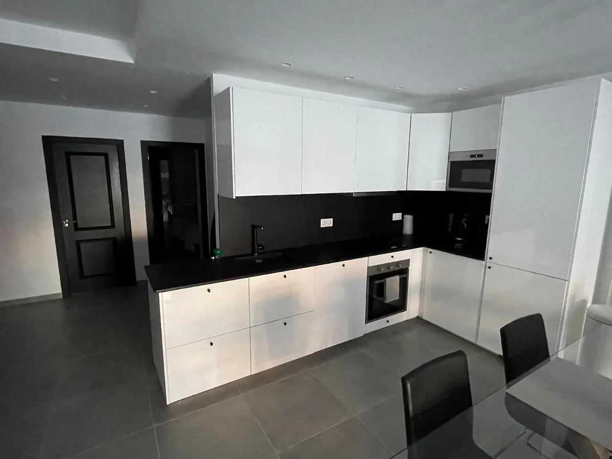 Enjoy Spain - La Maestranza Marbella Apartment